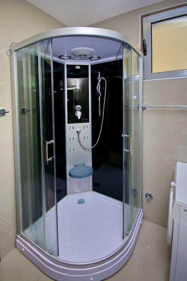 Apartment Dobrota コトル エクステリア 写真