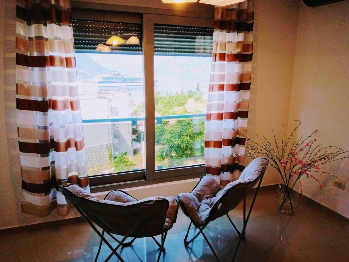Apartment Dobrota コトル エクステリア 写真